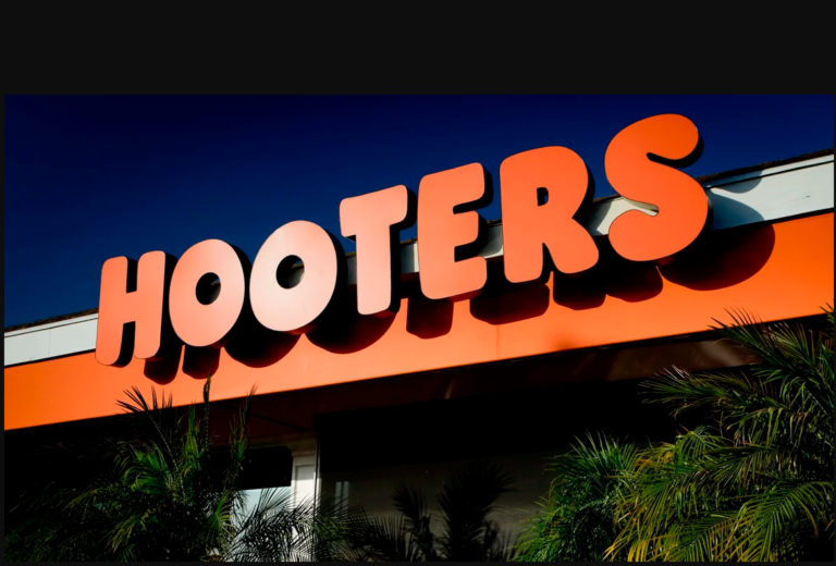 Hooters-Restaurants- Closing